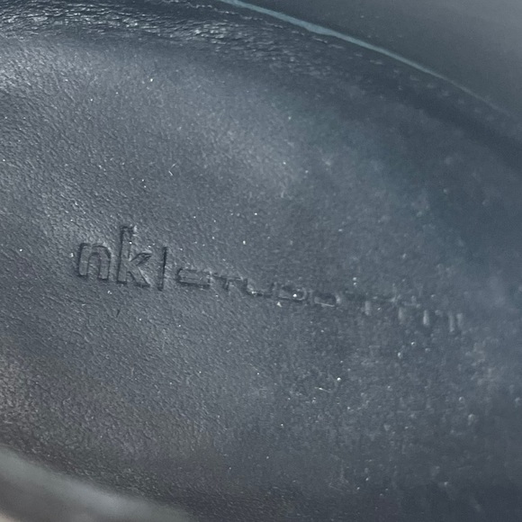 Luxe: Studio NK ꥟ Zip Back Platform Stiletto Heel Ankle Booties ꥟ Black Leather - Picture 10 of 16